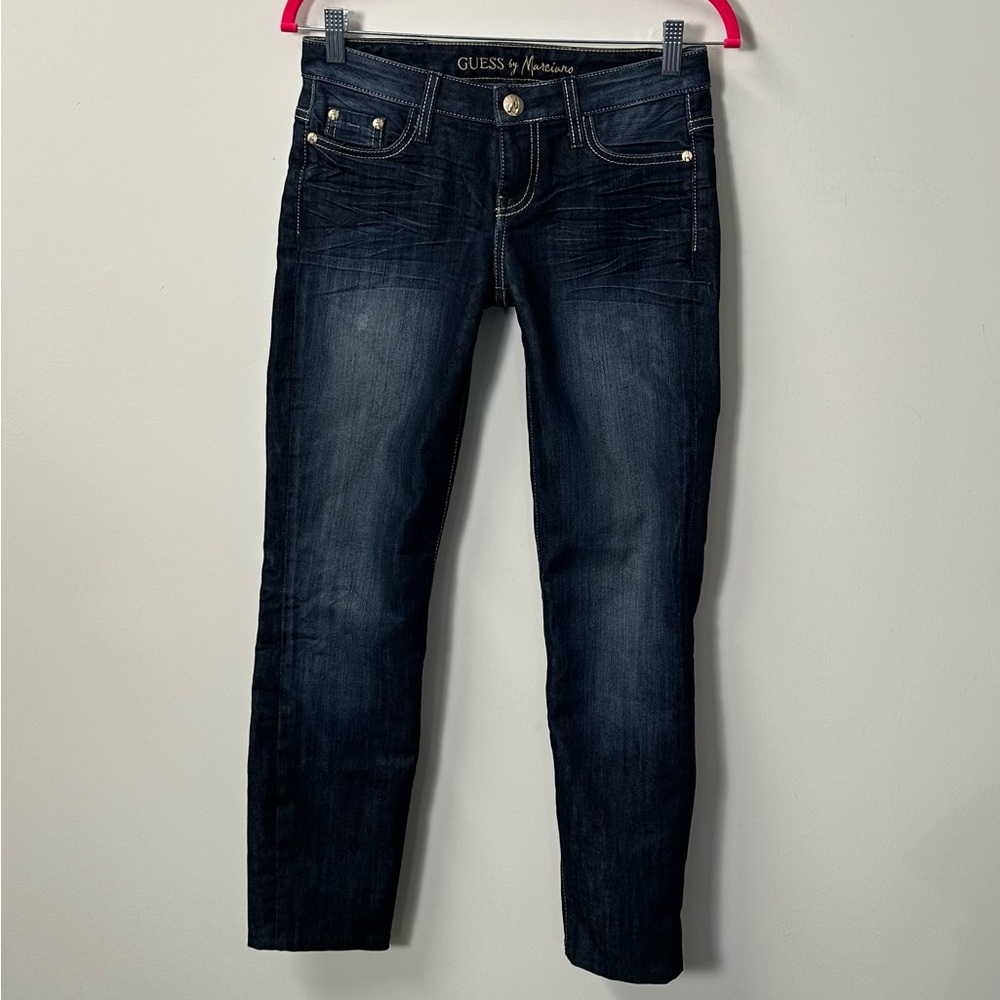 MARCIANO women's dark faded lowrise embroidered cropped skinny jeans, 25". - Picture 2 of 8